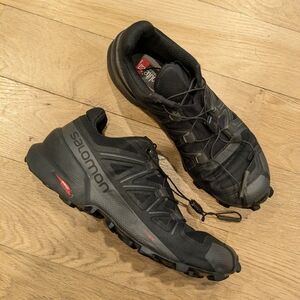 *SOLD* Salomon Speedcross 5 Sneakers